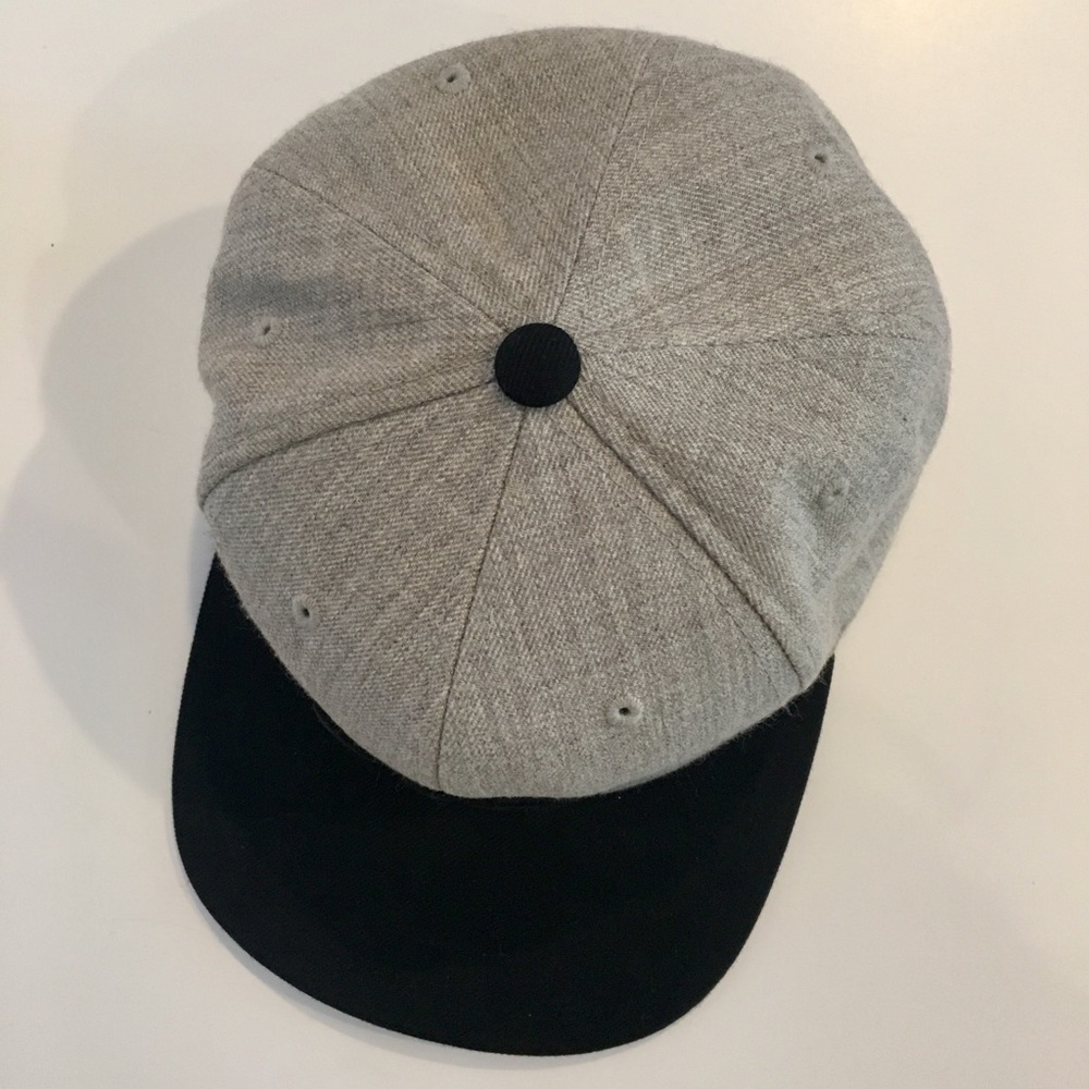 RVCA SnapBack - Picture 4 of 4